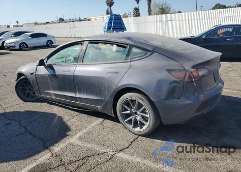 2022 Tesla Model 3 z USA, uszkodzony, nr VIN 5YJ3E1EA0NF187626